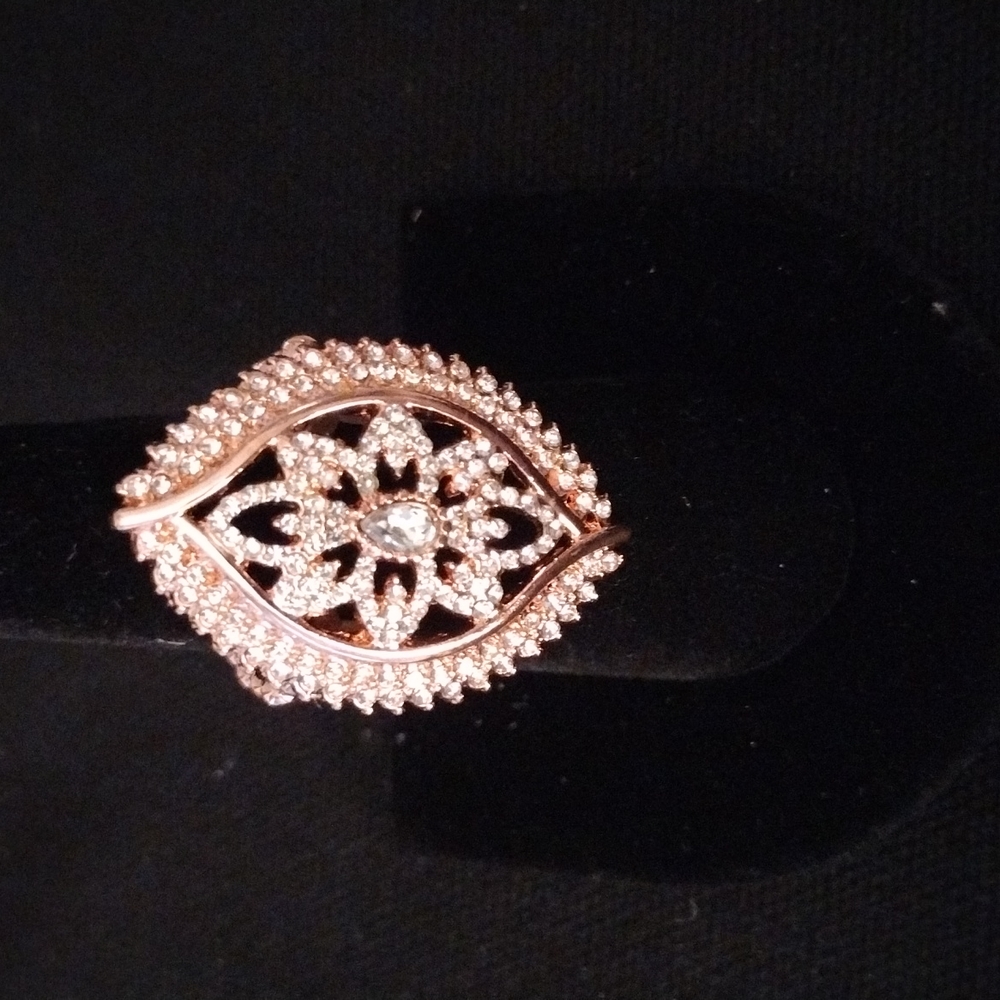 Paparazzi Glammed Up Garden White Rhinestone Copper Tone Stretch Ring